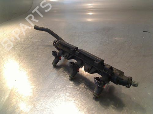 Used Injection rail Injection rail VW POLO V (6R1, 6C1) 1.2 (70 hp) 34678112 34678112