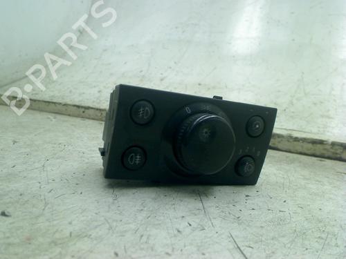 Used Headlight switch Headlight switch OPEL VECTRA C Estate (Z02) 2.2 direct (F35) (155 hp) 34671441 34671441