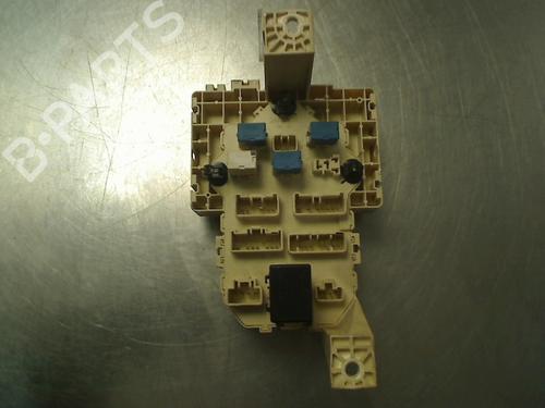 Used Fuse box Fuse box SUZUKI SWIFT III (MZ, EZ) 1.3 (RS413, ZC11S) (92 hp) 35783875 35783875