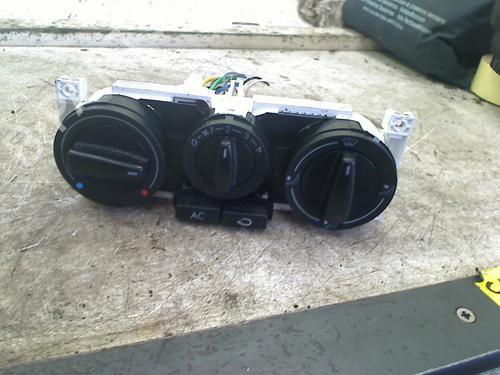 Used Climate control Climate control VW GOLF IV (1J1) 1.6 16V (105 hp) 34656080 34656080