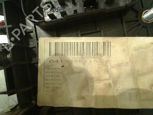 Used Fuse box Fuse box VW CADDY III Box Body/MPV (2KA, 2KH, 2CA, 2CH) 2.0 SDI (70 hp) 34676893 34676893