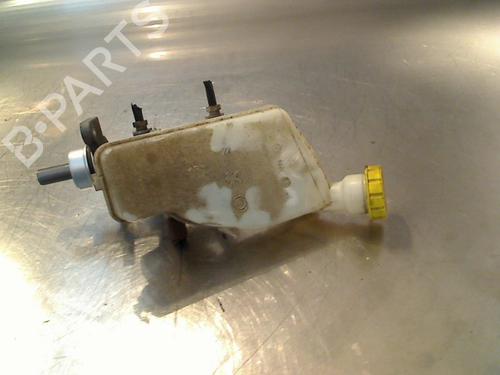 brake-master-cylinder-peugeot-1007-km_-2005-34678365 main image