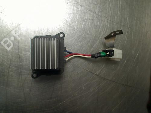 Used Heater resistor Heater resistor SUBARU FORESTER (SH_) 2.0 D AWD (SHH, SHD, SHN) (147 hp) 34687676 34687676