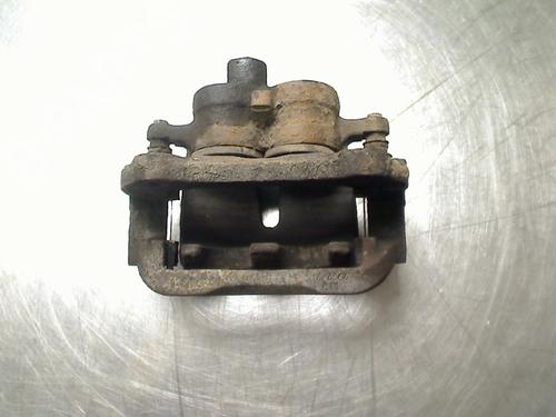 Used Left front brake caliper Left front brake caliper LAND ROVER DISCOVERY III (L319) 2.7 TD 4x4 (190 hp) 34685516 34685516