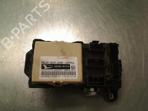 Fuse box DAIHATSU SIRION (M3_) 1.3 (M301) | BP34687286E1 - Image 2