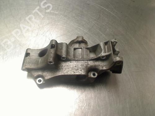 Used Engine mount Engine mount VW GOLF IV (1J1) 1.6 16V (105 hp) 34687559 34687559