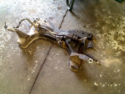 Used Subframe Subframe FORD FOCUS I Saloon (DFW) 2.0 16V (131 hp) 34675736 34675736