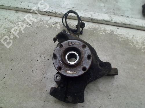 Used Left front steering knuckle Left front steering knuckle FIAT STILO (192_) 1.6 16V (192_XB1A) (103 hp) 34666509 34666509