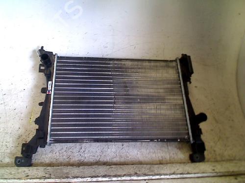 Used Water radiator Water radiator FIAT GRANDE PUNTO (199_) 1.4 (199AXB11, 199AXB1A, 199BXB1A, 199AXL1A) (77 hp) 34675964 34675964