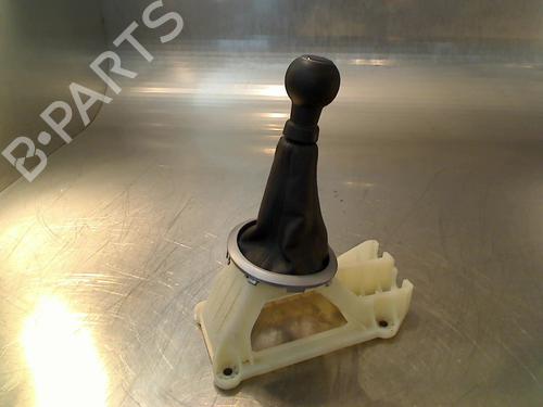 Used Shift knob Shift knob SUZUKI SWIFT III (MZ, EZ) 1.3 (RS413, ZC11S) (92 hp) 34678217 34678217