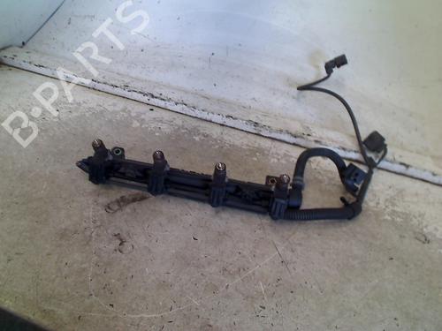 Used Injection rail Injection rail SKODA FABIA I (6Y2) 1.4 16V (100 hp) 34666195 34666195