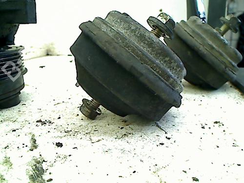 Used Engine mount Engine mount OPEL OMEGA B Estate (V94) 2.2 16V (F35, M35, P35) (144 hp) 34652256 34652256