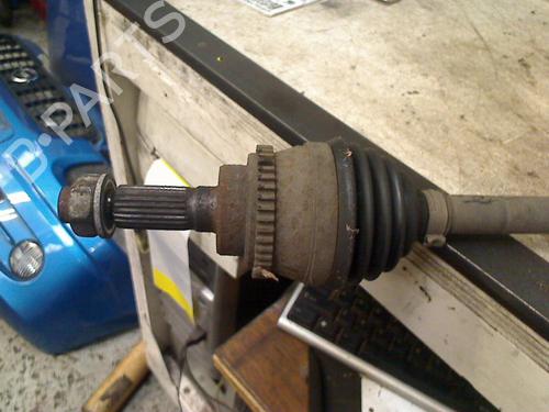 Used Right front driveshaft Right front driveshaft OPEL AGILA A (H00) 1.2 16V (F68) (75 hp) 34657471 34657471