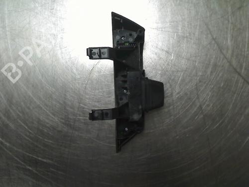 Used Switch Switch LAND ROVER DISCOVERY III (L319) 2.7 TD 4x4 (190 hp) 34685585 34685585