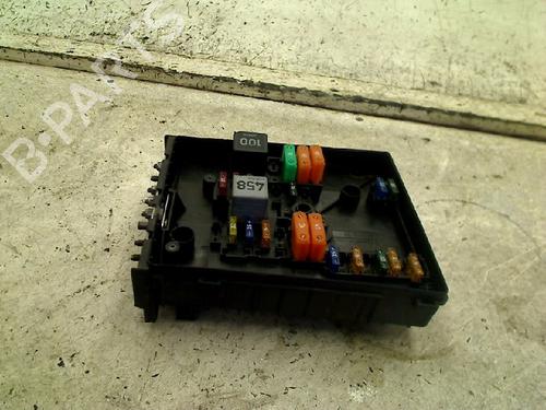 Used Fuse box Fuse box 34674027 34674027