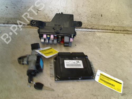 Used Fuse box Fuse box CHEVROLET MATIZ (M200, M250) 0.8 (52 hp) 34659776 34659776