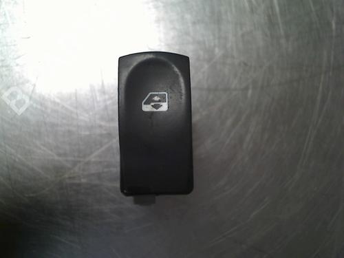 Used Switch Switch RENAULT TWINGO II (CN0_) 1.2 (CN0D) (58 hp) 34690287 34690287