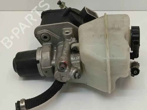 Used Brake master cylinder Brake master cylinder MERCEDES-BENZ SL (R230) 350 (230.467) (245 hp) 36119354 36119354