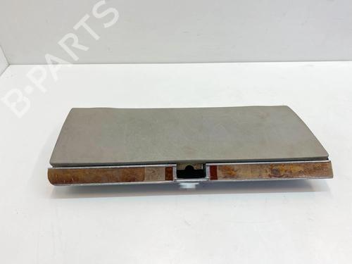Used Glove box Glove box MERCEDES-BENZ SL (R107) 560 SL (242 hp) 36123733 36123733
