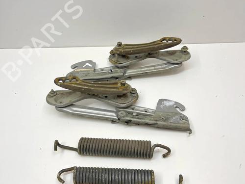 Used Hinge/Door check strap Hinge/Door check strap 37078390 37078390