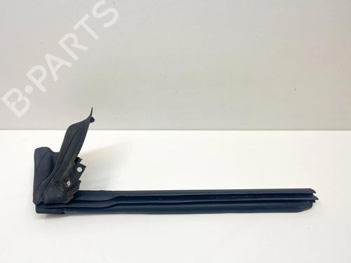 Gummiliste Gummiliste MERCEDES-BENZ SL (R231) 500 (231.473) (435 hp) 36130490 36130490