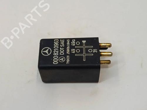 Used Electronic sensor Electronic sensor MERCEDES-BENZ SL (R107) 560 SL (242 hp) 39931349 39931349