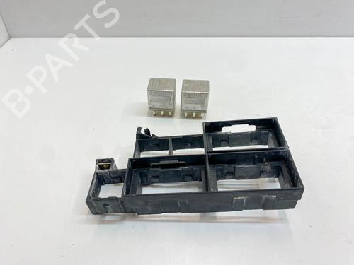 Used Fuse box Fuse box 36123731 36123731