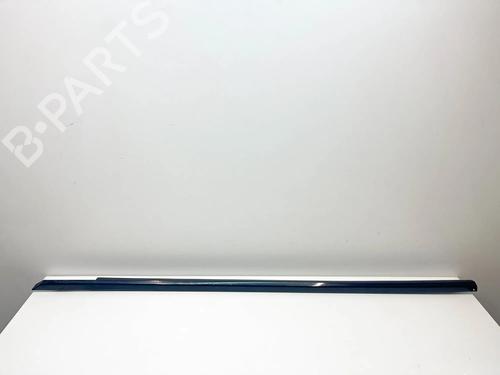 Dørliste Dørliste MERCEDES-BENZ SL (R231) 500 (231.473) (435 hp) 36130649 36130649