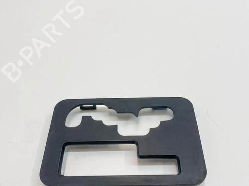 Mittelkonsole Mittelkonsole MERCEDES-BENZ SL (R129) 320 (129.063) (231 hp) 36123760 36123760