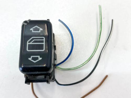 Used Right front window switch Right front window switch MERCEDES-BENZ SL (R129) 320 (129.063) (231 hp) 36121044 36121044