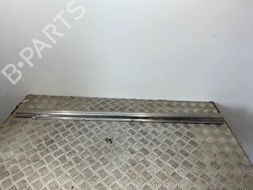 Venstre sidekjole Venstre sidekjole MERCEDES-BENZ SL (R107) 380 SL (107.045) (204 hp) 37610853 37610853