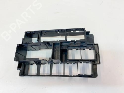Used Fuse box Fuse box MERCEDES-BENZ SL (R129) 500 SL (129.066) (326 hp) 36121770 36121770