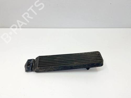 Used Pedal Pedal MERCEDES-BENZ SL (R107) 560 SL (107.048) (230 hp) 36131711 36131711
