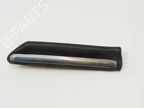 Used Rear left wheel arch trim Rear left wheel arch trim MERCEDES-BENZ SL (R107) 560 SL (242 hp) 39990926 39990926