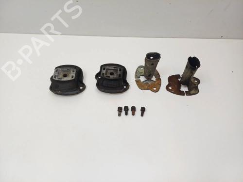 Used Engine mount Engine mount MERCEDES-BENZ SL (R107) 560 SL (242 hp) 40466670 40466670