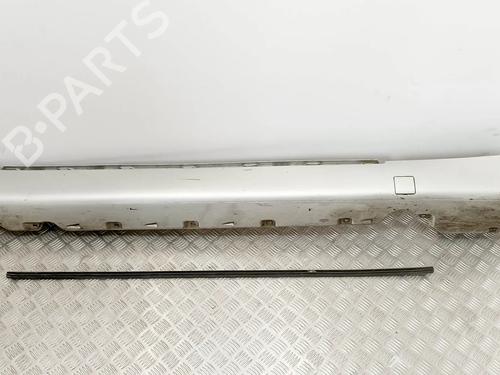 Used Right sideskirt Right sideskirt 36120019 36120019