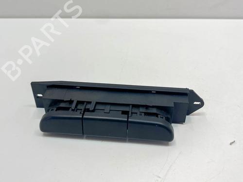 Used Middle console Middle console MERCEDES-BENZ SL (R230) 500 (230.471) (388 hp) 36123145 36123145