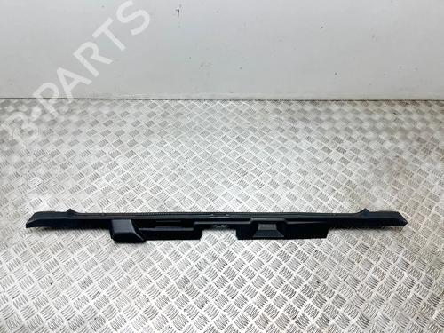 Pynteliste til bagklap Pynteliste til bagklap MERCEDES-BENZ SL (R129) 300 SL-24 (129.061) (231 hp) 36130250 36130250
