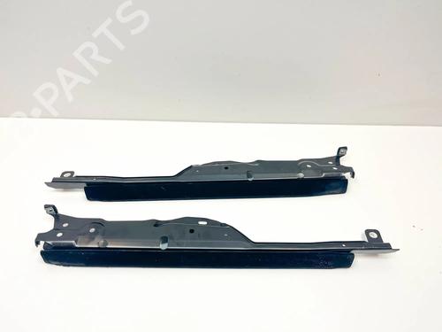 Dørliste Dørliste MERCEDES-BENZ SL (R230) 500 (230.475) (306 hp) 36129880 36129880