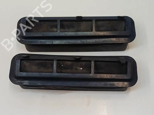 Used Grille Grille MERCEDES-BENZ SL (R107) 560 SL (242 hp) 39931353 39931353