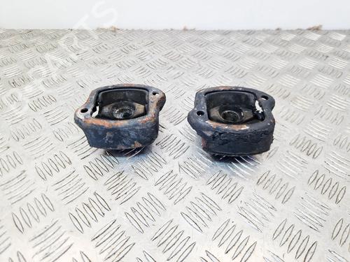Used Engine mount Engine mount MERCEDES-BENZ SL Coupe (C107) 280 SLC (107.022) (177 hp) 36127984 36127984
