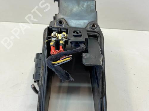 Used Fuse box Fuse box 36121081 36121081