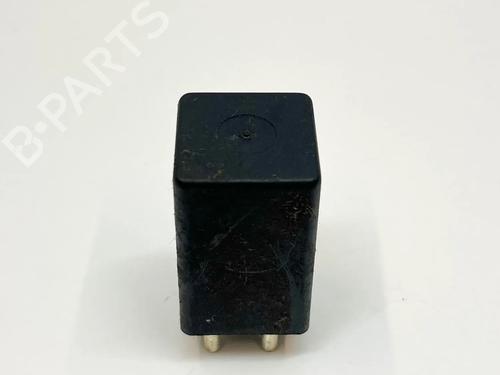 Used Electronic sensor Electronic sensor MERCEDES-BENZ SL (R107) 560 SL (107.048) (230 hp) 36131797 36131797