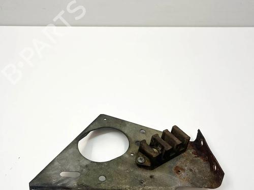 Stütze für Stütze MERCEDES-BENZ SL (R107) 560 SL (107.048) (230 hp) 36131881 36131881