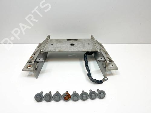 Getriebehalter für Getriebehalter MERCEDES-BENZ SL (R231) 500 (231.473) (435 hp) 36130639 36130639
