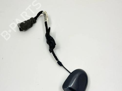 Used Antenna/Base Antenna/Base MERCEDES-BENZ SL (R230) 500 (230.471) (388 hp) 36132013 36132013