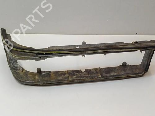 Used Headlight eyebrow Headlight eyebrow MERCEDES-BENZ SL (R107) 380 SL (107.045) (204 hp) 40083912 40083912