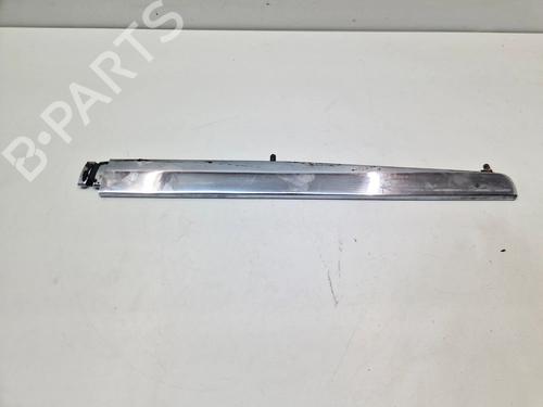 Used Tailgate trim Tailgate trim MERCEDES-BENZ SL (R107) 380 SL (107.045) (204 hp) 36127642 36127642