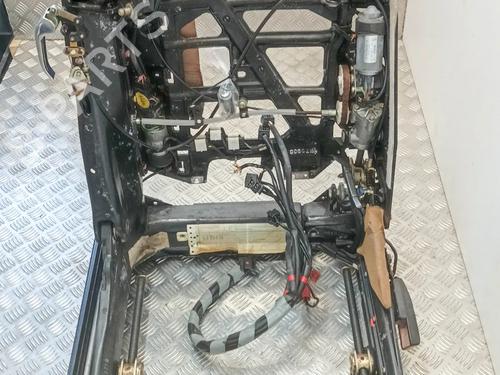 Sæde højre fortil Sæde højre fortil MERCEDES-BENZ SL (R129) 500 SL (129.066) (326 hp) 36121722 36121722