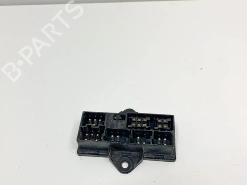Used Fuse box Fuse box 36865068 36865068